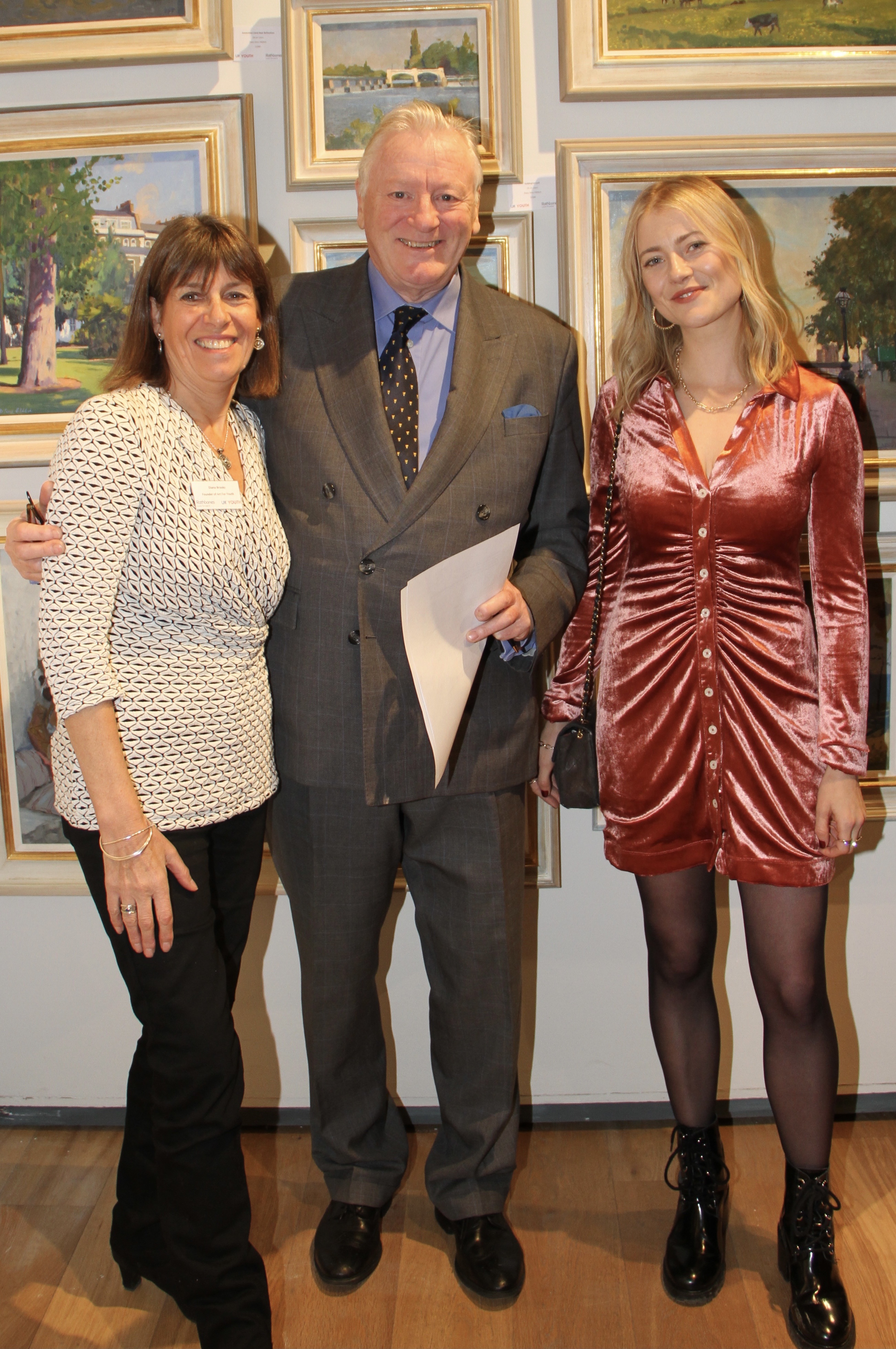 Daisy wins the Diana Brooks Prize at the Art For Youth exhibition at the Mall Galleries